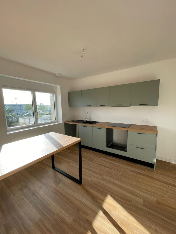 Après : cuisine moderne rénovée